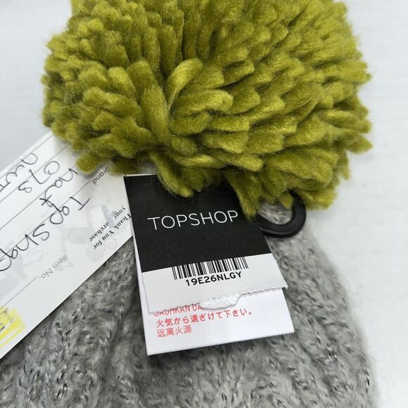 TOPSHOP Knitted Pom Pom Beanie In Gray One Size - NWT - Picture 5 of 5
